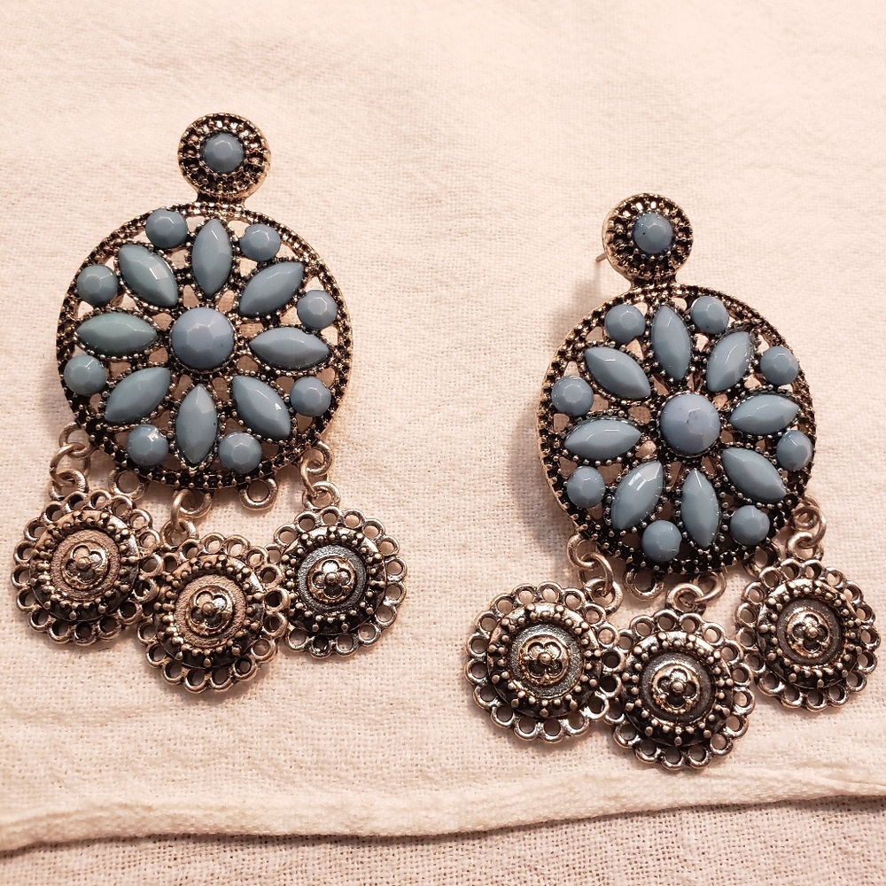 Beautiful Brushed Silvertone with faux lucite turquoise pierced Earrings